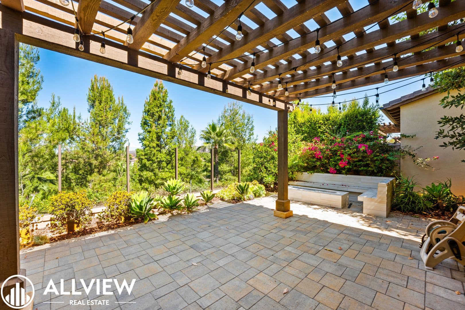 Lake Forest House: 71 Fuchsia