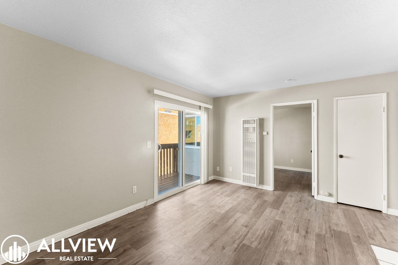 Huntington Beach Apartment: 16972 Lynn Lane