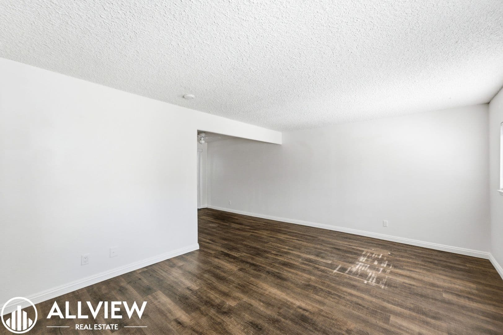 Anaheim Apartment: 3410 West Olinda Lane