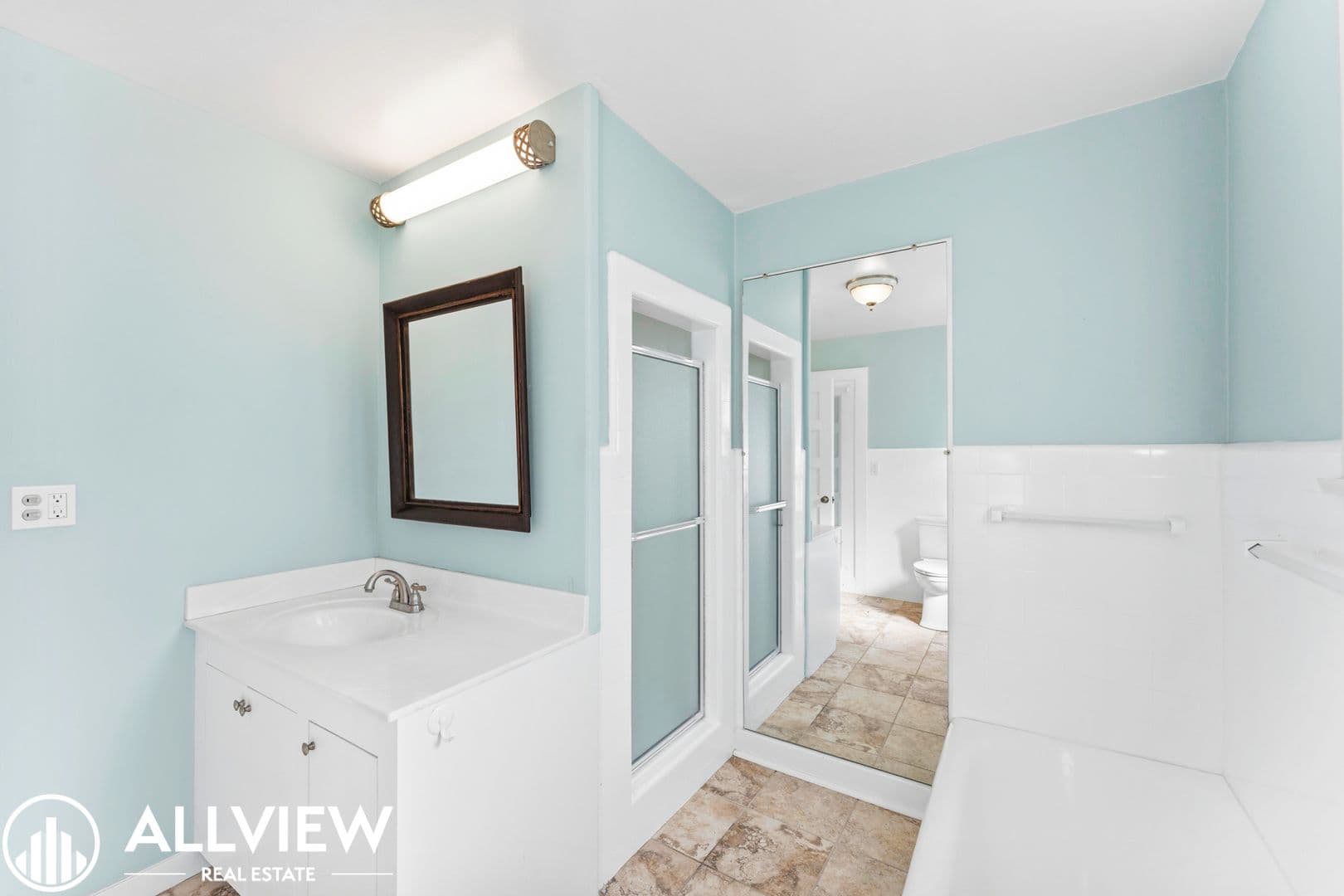 Laguna Beach Apartment: 770 Hillcrest Drive