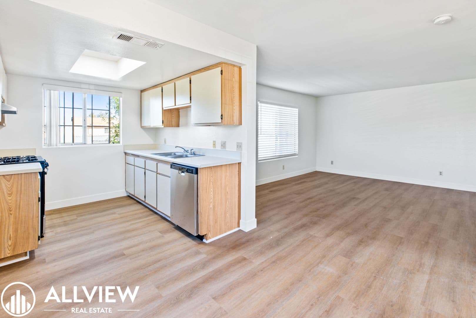 Whittier Apartment: 11325 Laurel Avenue