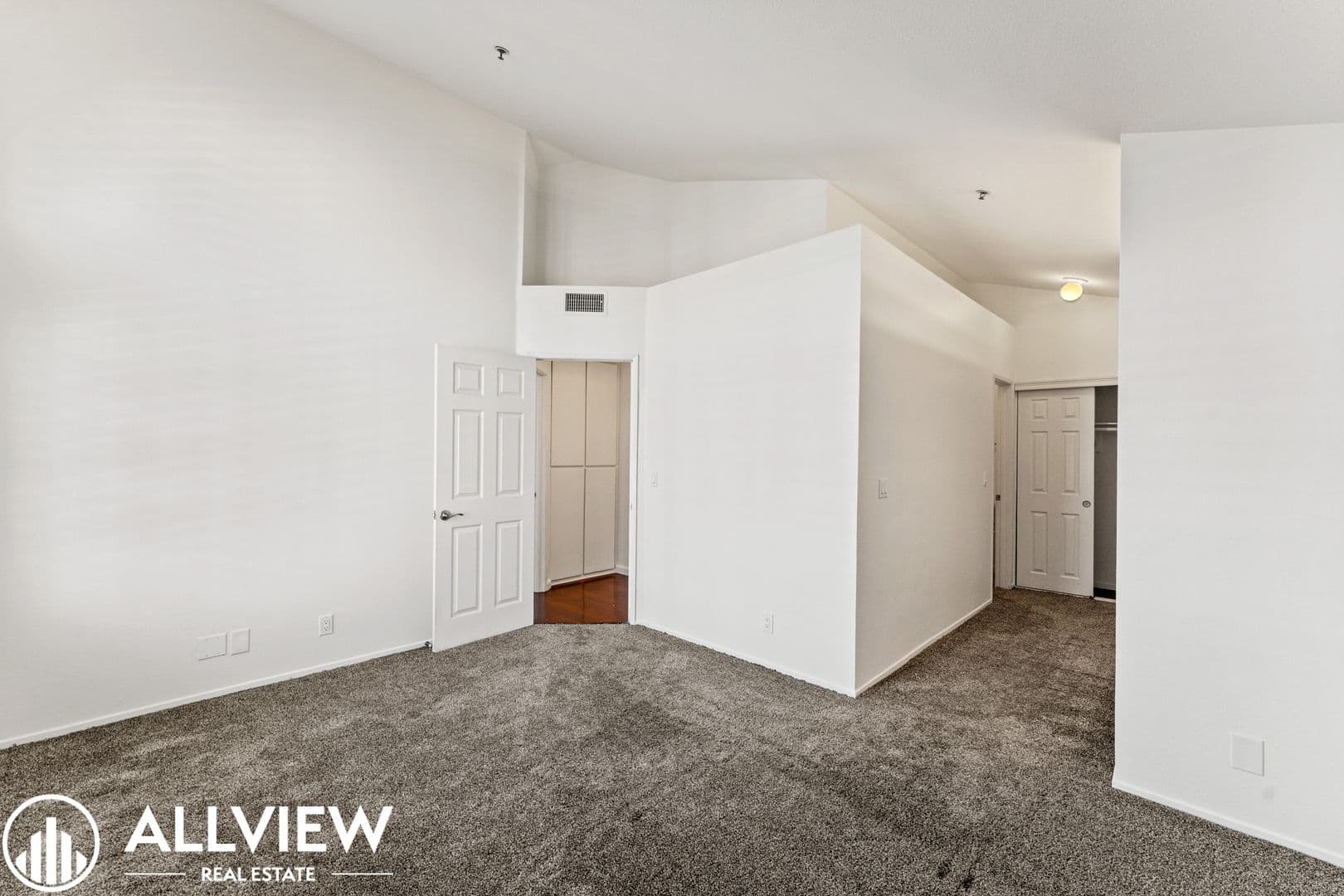 Garden Grove House: 10371 Garden Grove Boulevard Apartment 49