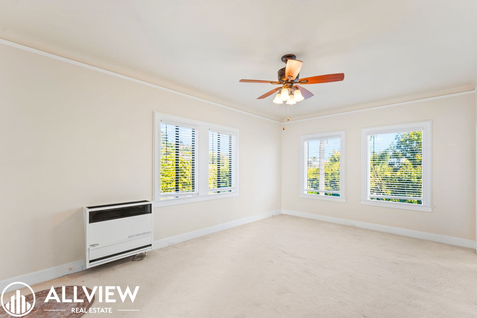 Laguna Beach Apartment: 770 Hillcrest Drive