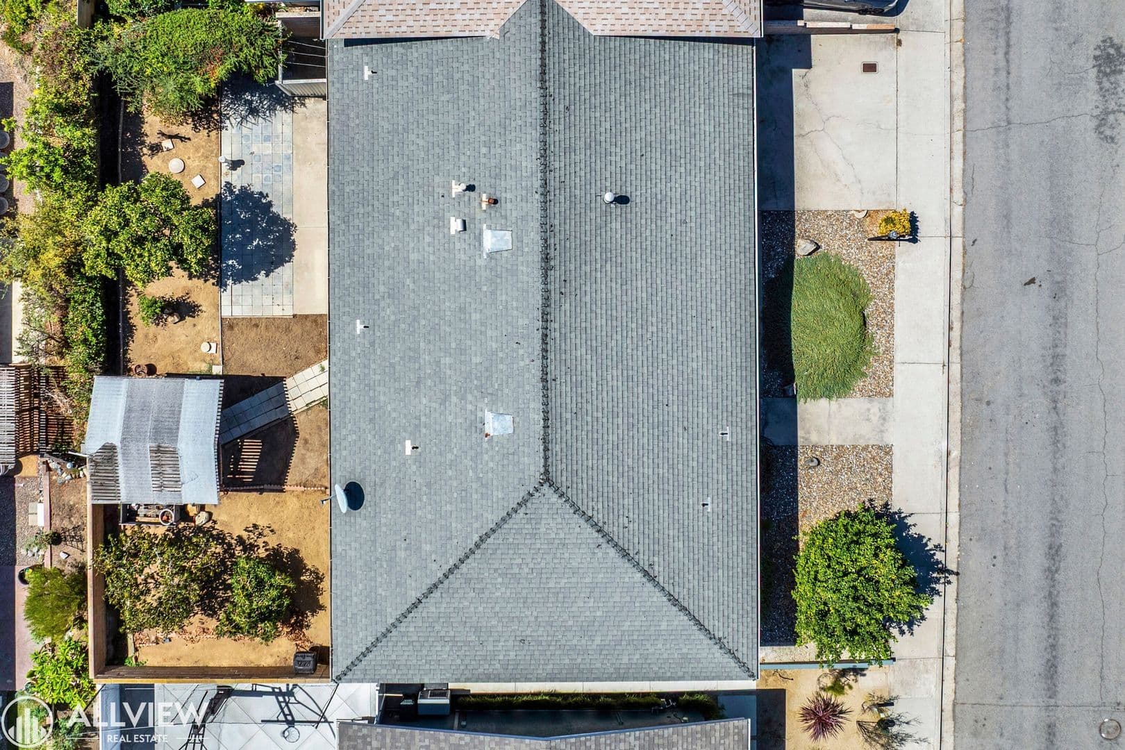 San Marcos House: 1663 La Tierra Lane