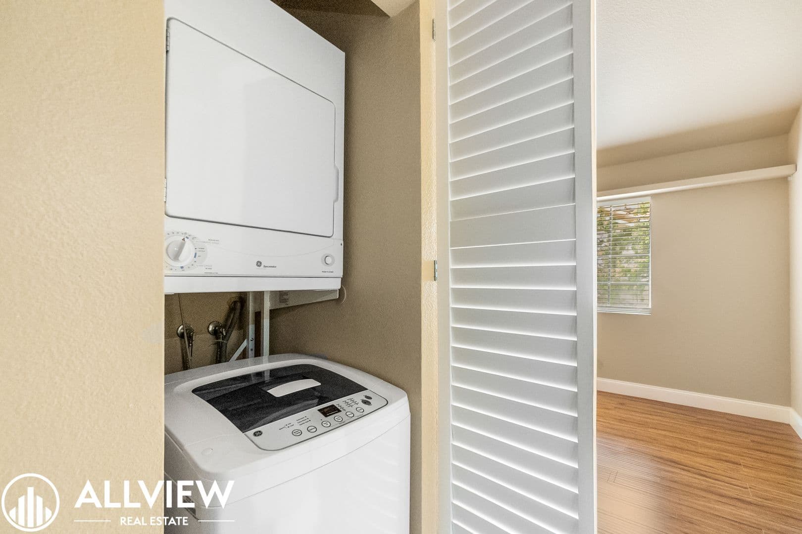 Rancho Santa Margarita Condo: 15 Gaviota