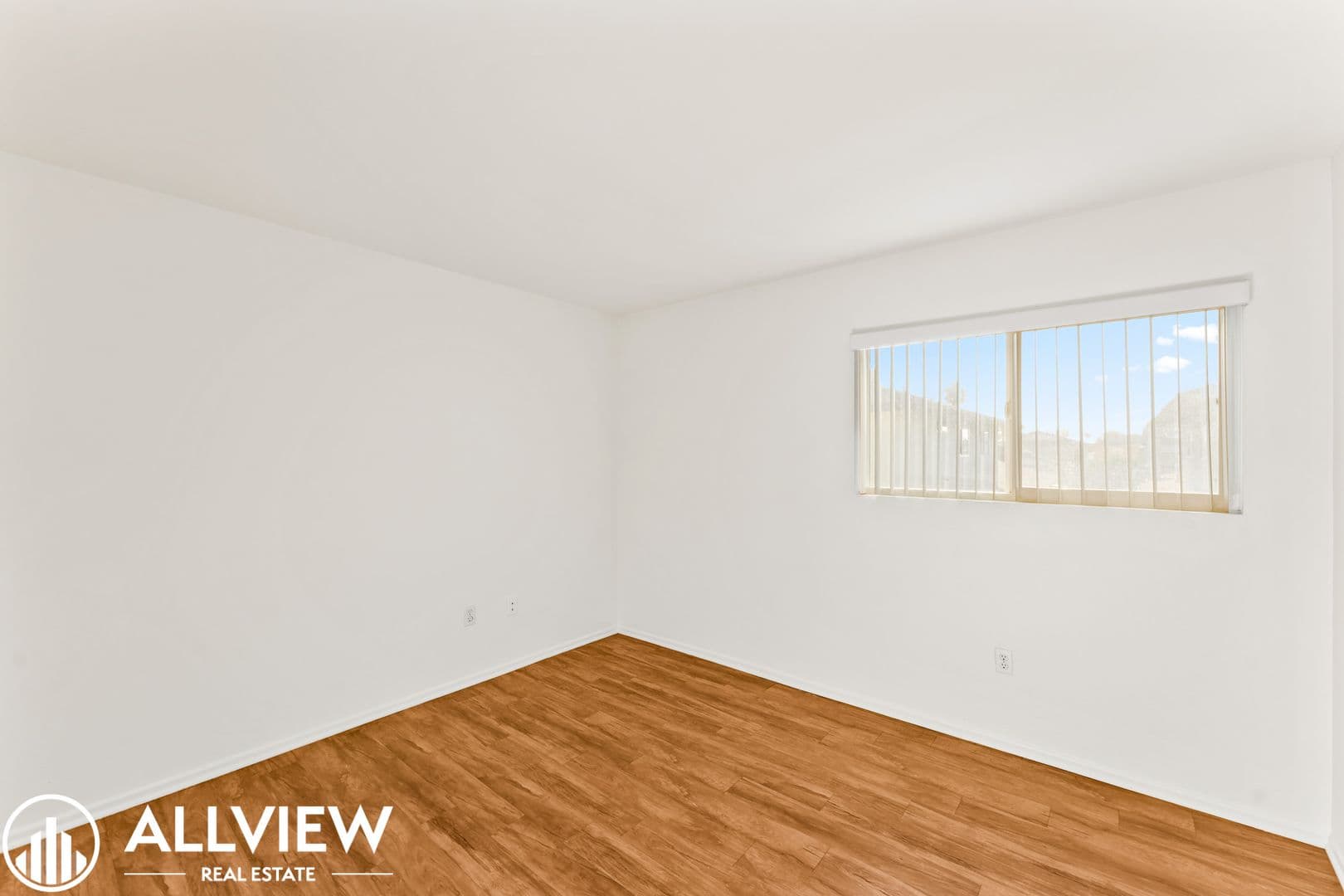 Huntington Beach Apartment: 16661 Tunstall Lane