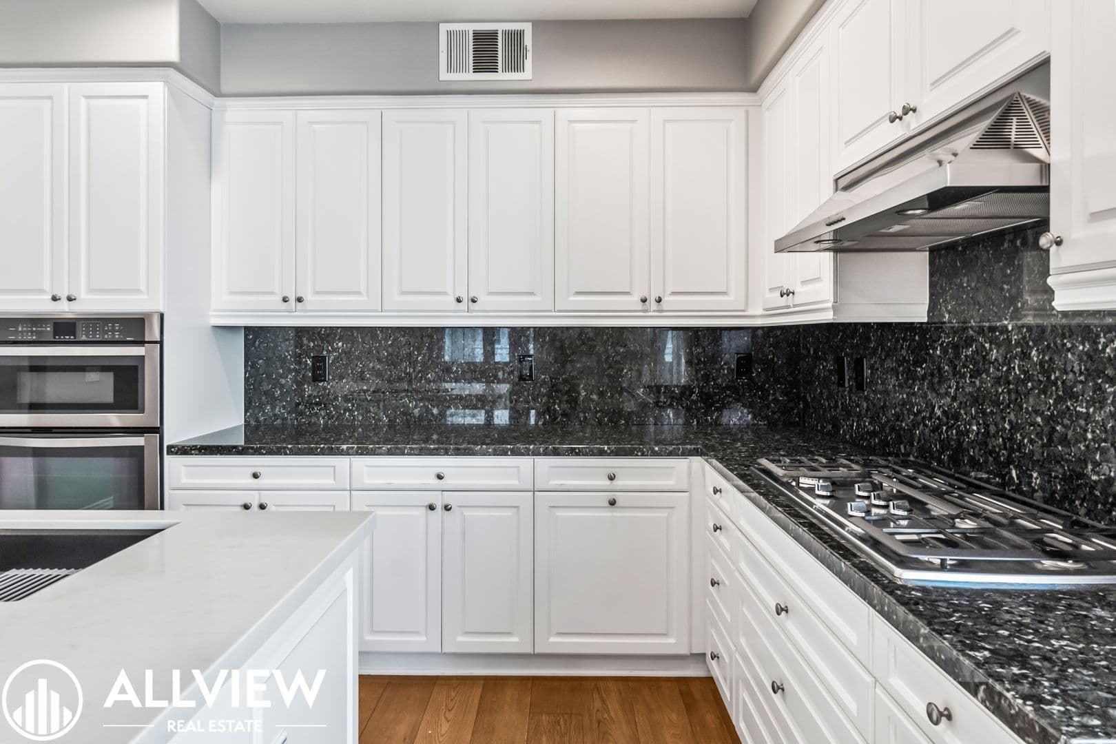 Huntington Beach House: 8237 Kendall Drive