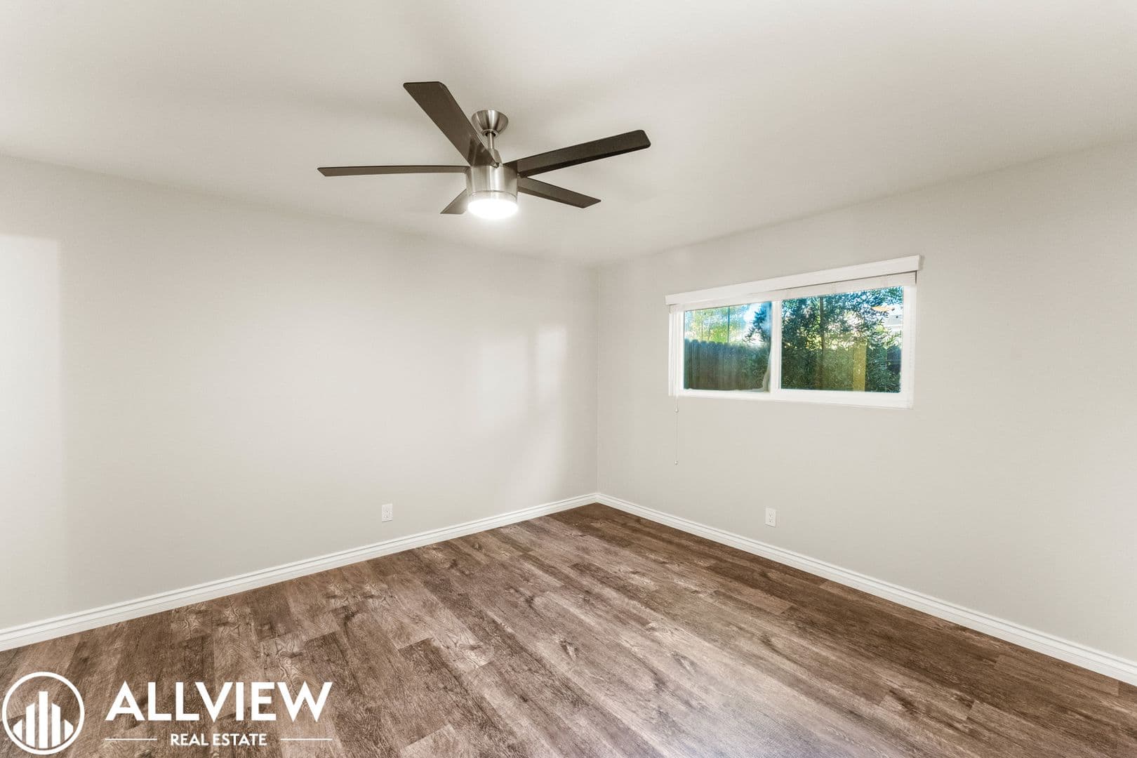 Costa Mesa Apartment: 2466 Santa Ana Ave