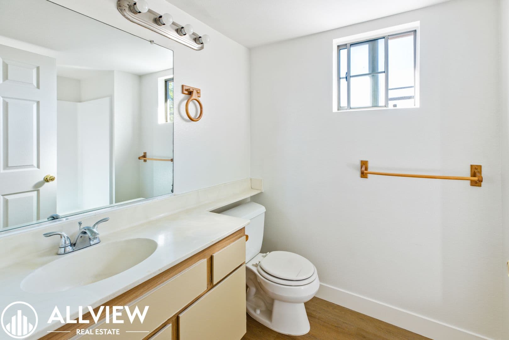 Whittier Apartment: 11325 Laurel Avenue