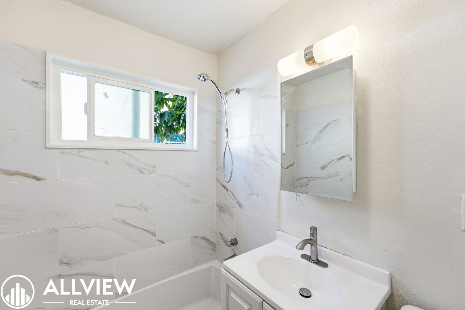 Anaheim Apartment: 3410 West Olinda Lane