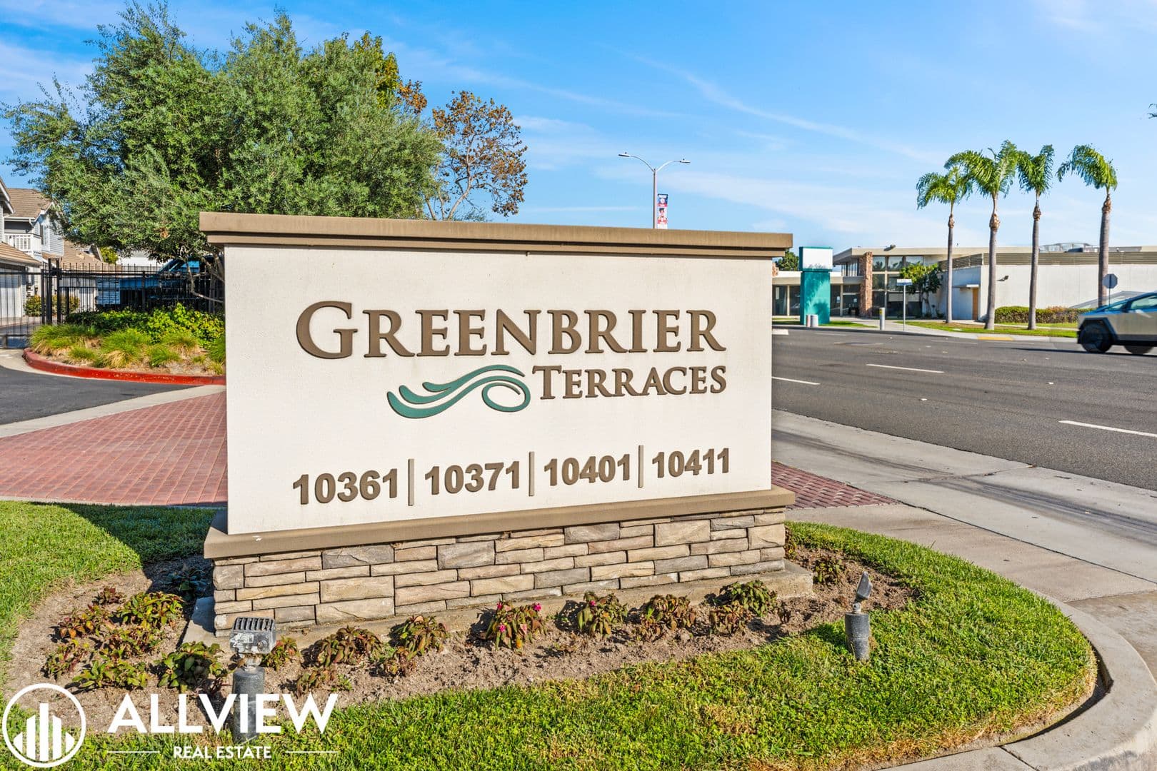 Garden Grove House: 10371 Garden Grove Boulevard Apartment 49