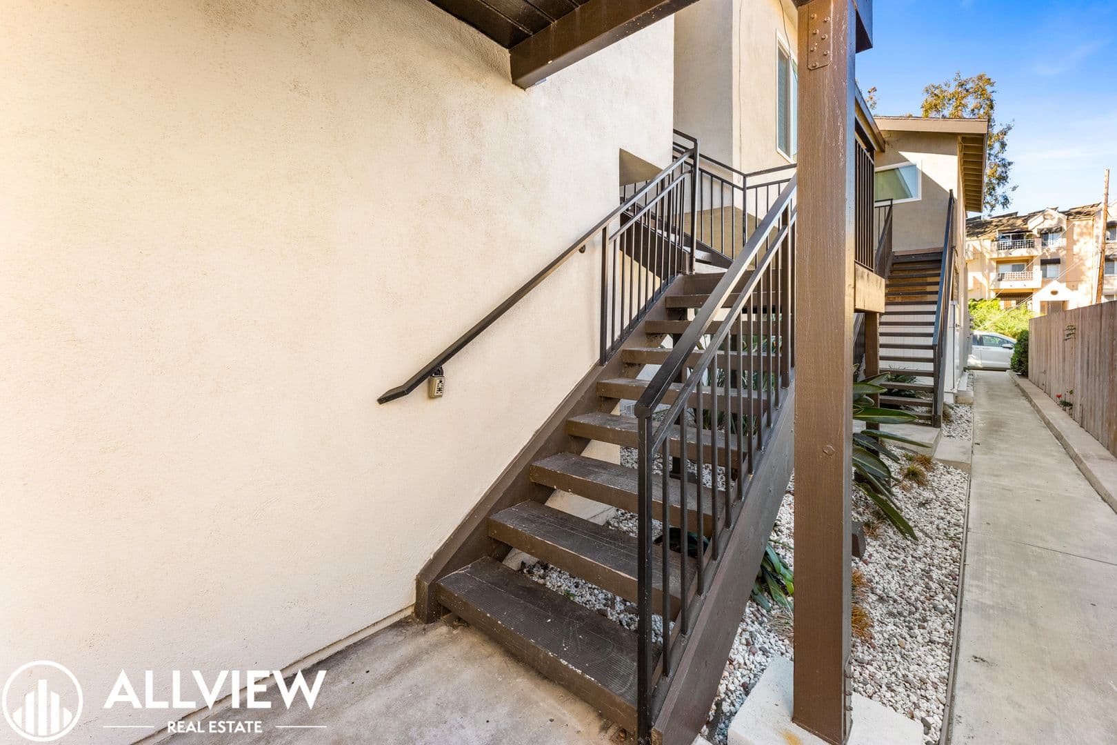 Huntington Beach Apartment: 16972 Lynn Lane