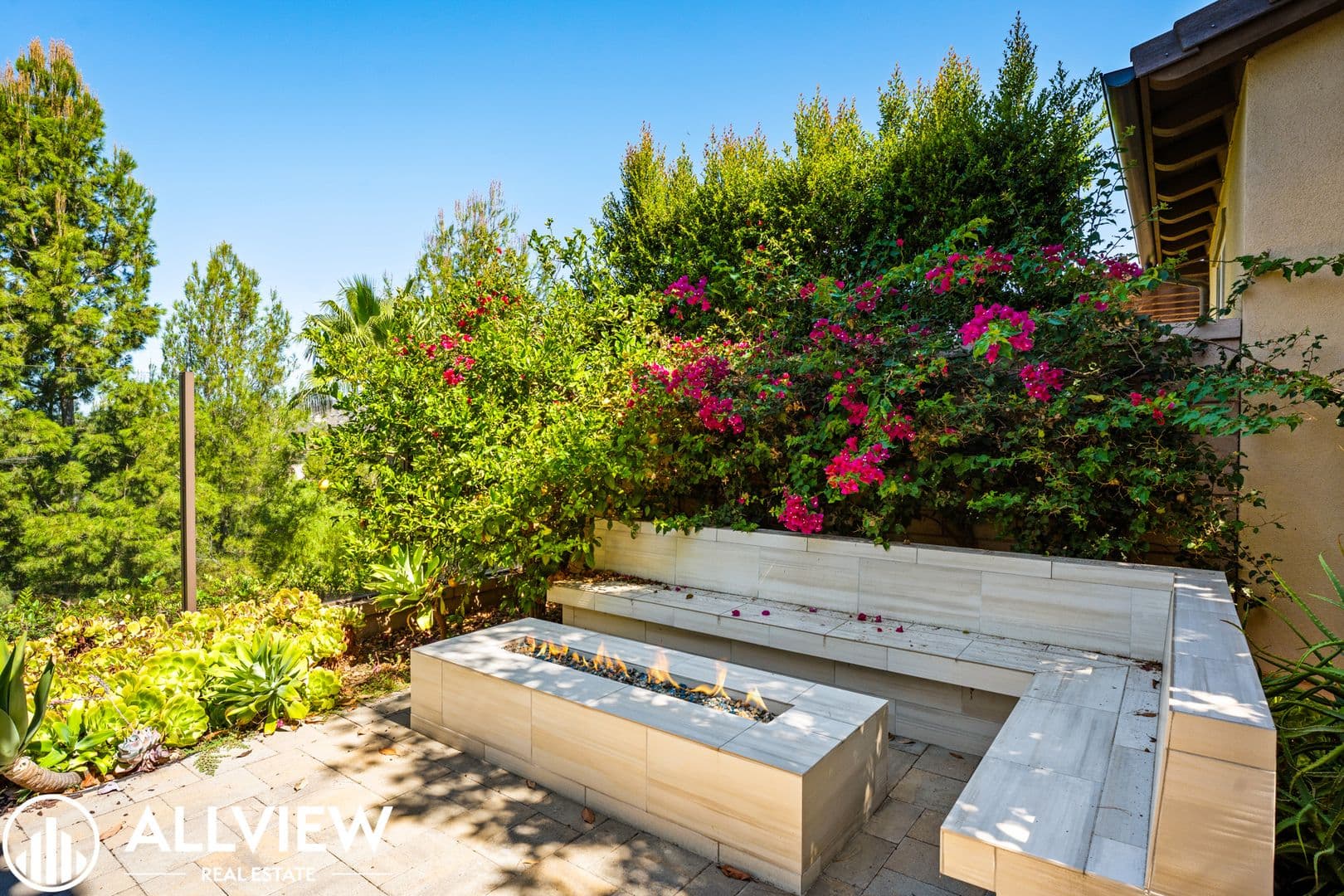 Lake Forest House: 71 Fuchsia