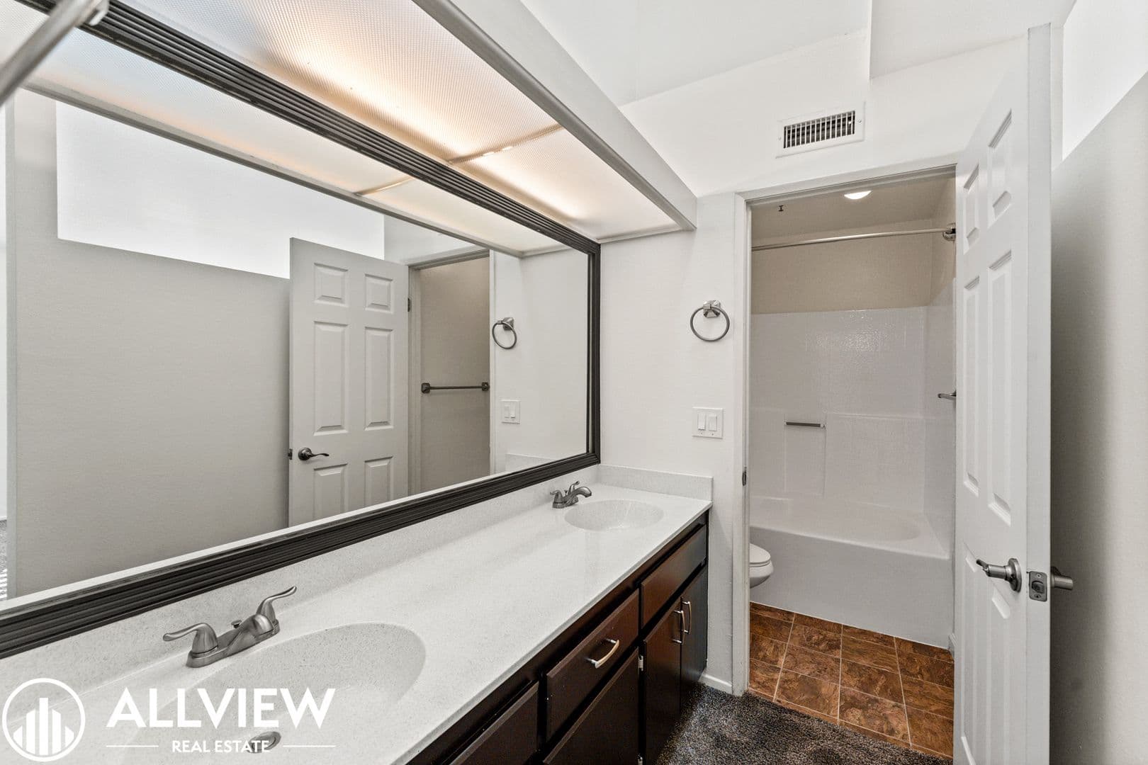 Garden Grove House: 10371 Garden Grove Boulevard Apartment 49