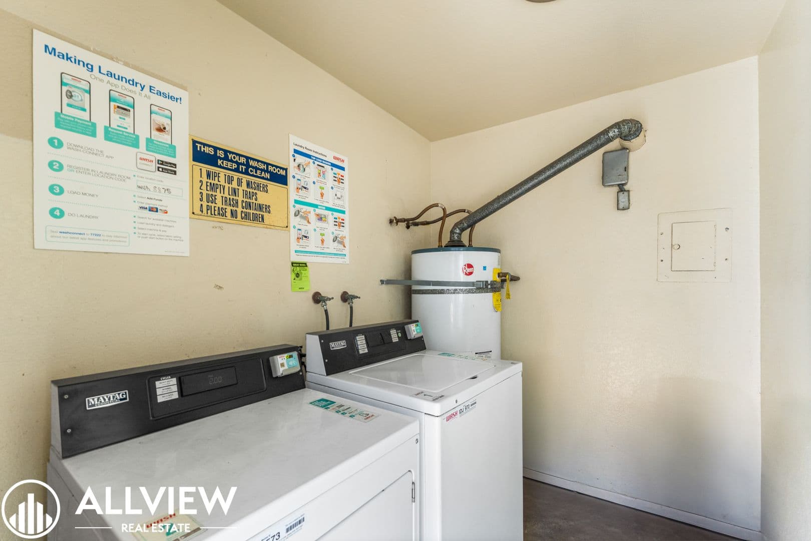 Huntington Beach Apartment: 16972 Lynn Lane