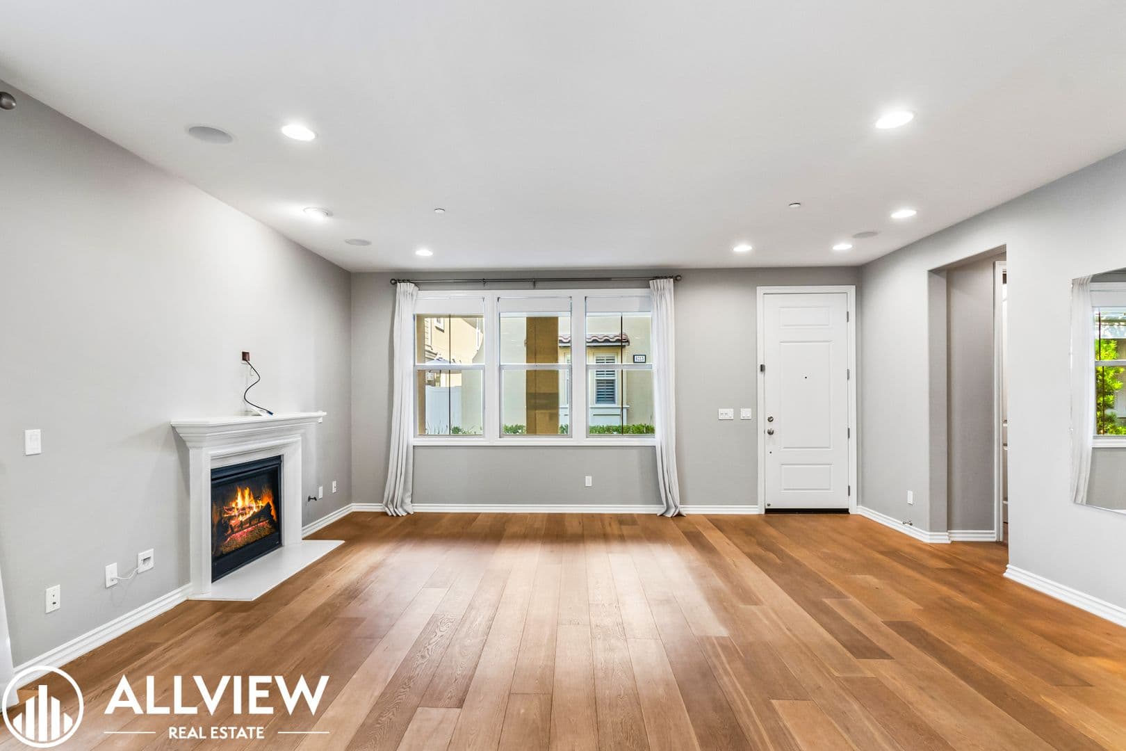 Huntington Beach House: 8237 Kendall Drive