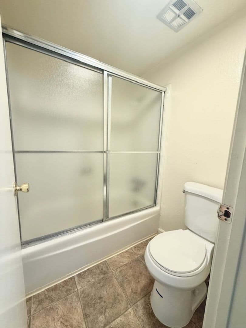Davis Apartment: 224 A Street