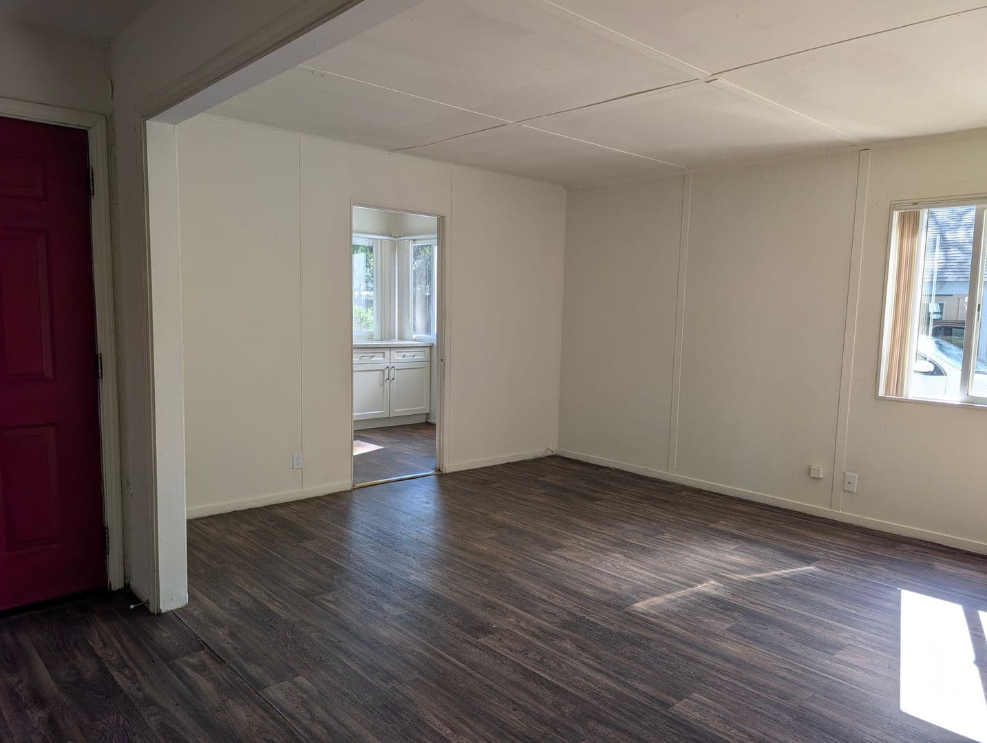 Davis Apartment: 623/619 5th