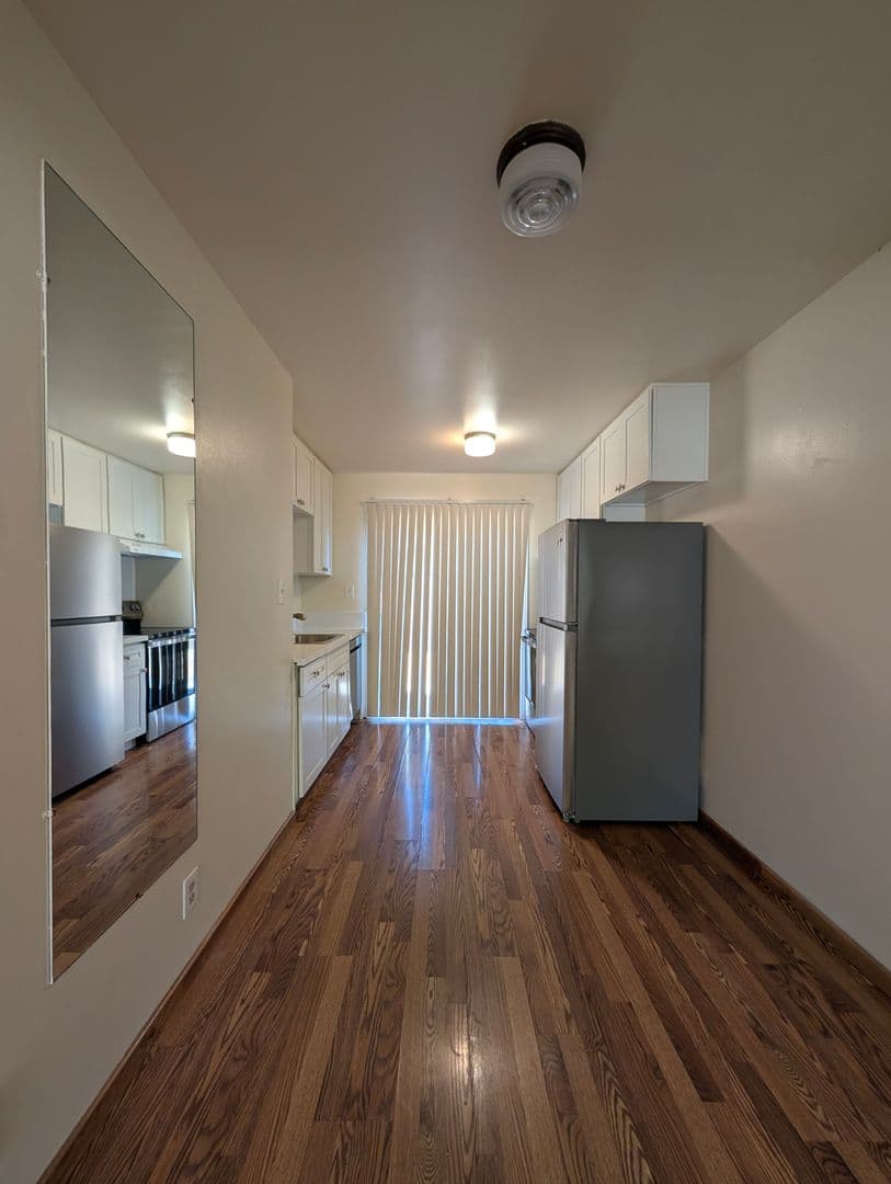 Davis Apartment: 512 I Street