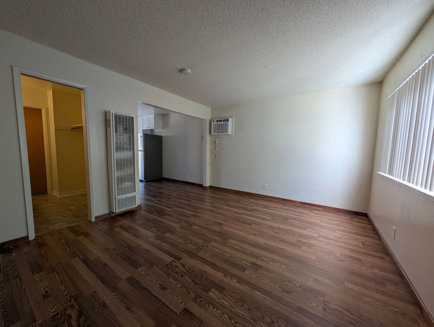 Davis Apartment: 512 I Street