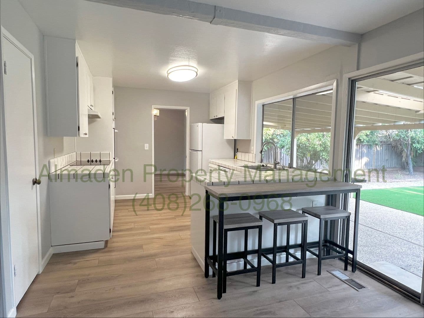 San Jose House: 1278 Oakglen Way