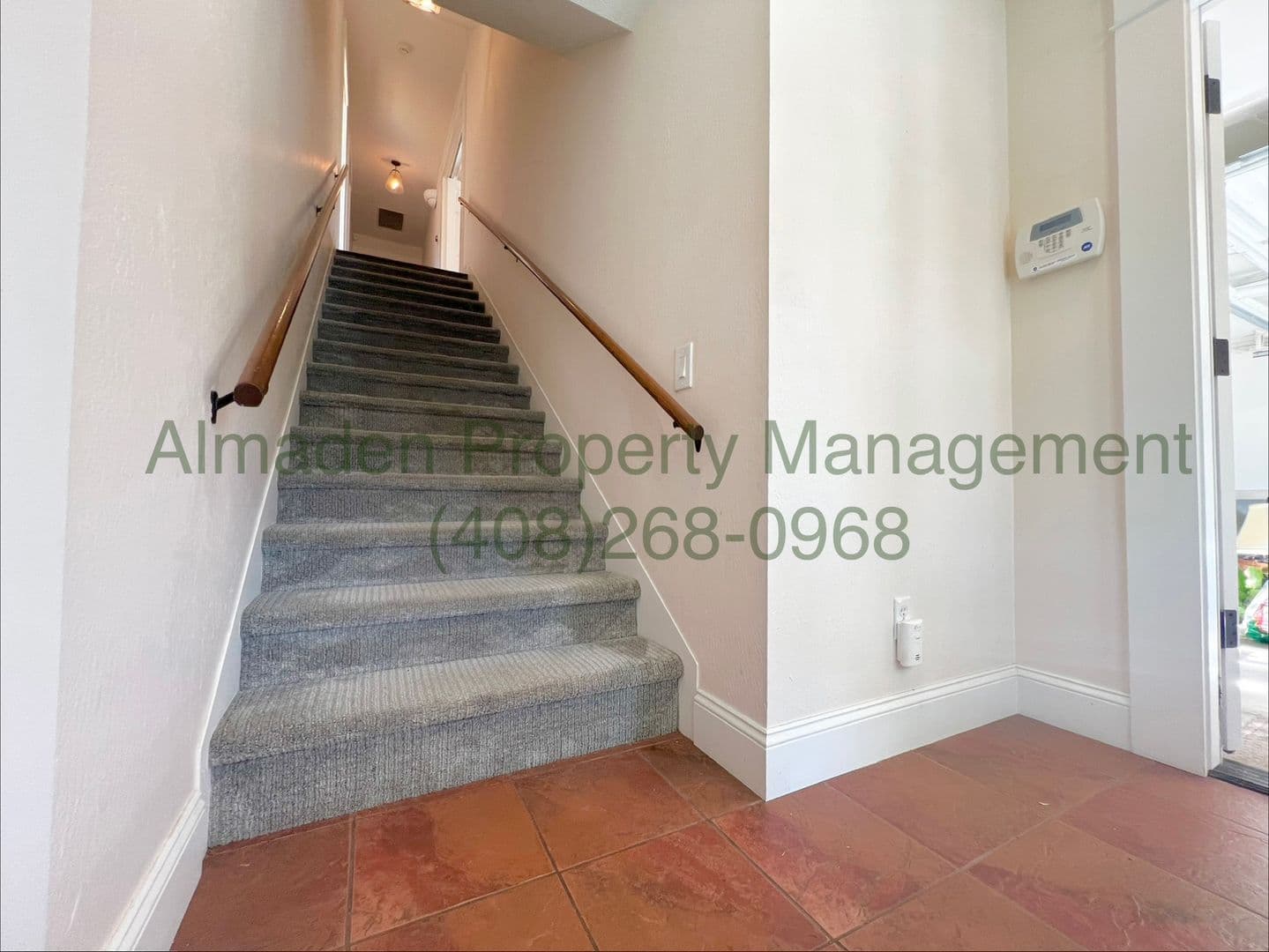 Aptos House: 415 Monterey Dr.