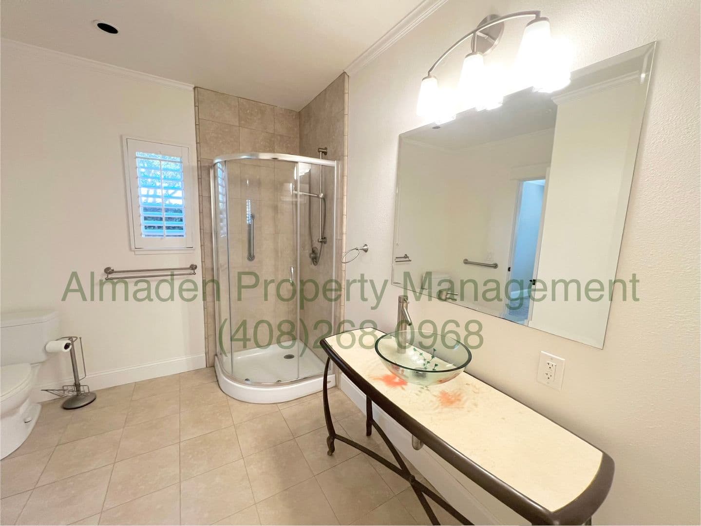 Aptos House: 415 Monterey Dr.