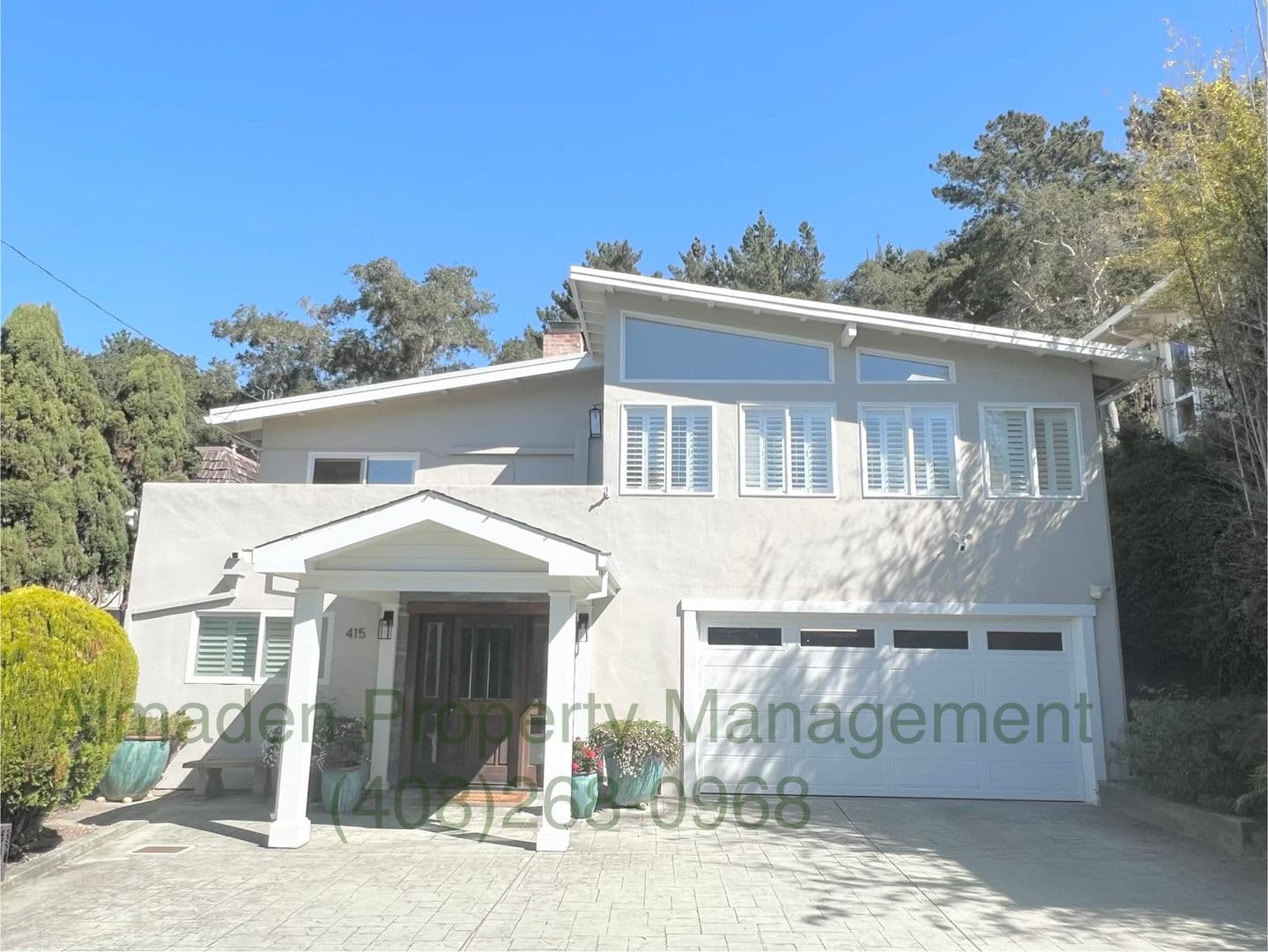 Aptos House: 415 Monterey Dr.
