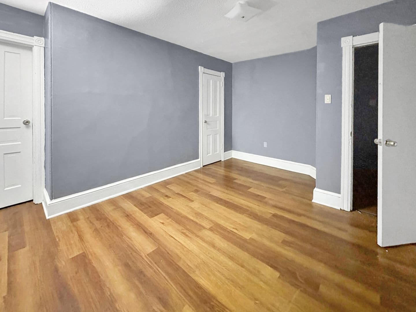 Atlantic City House: 704 N Michigan Ave