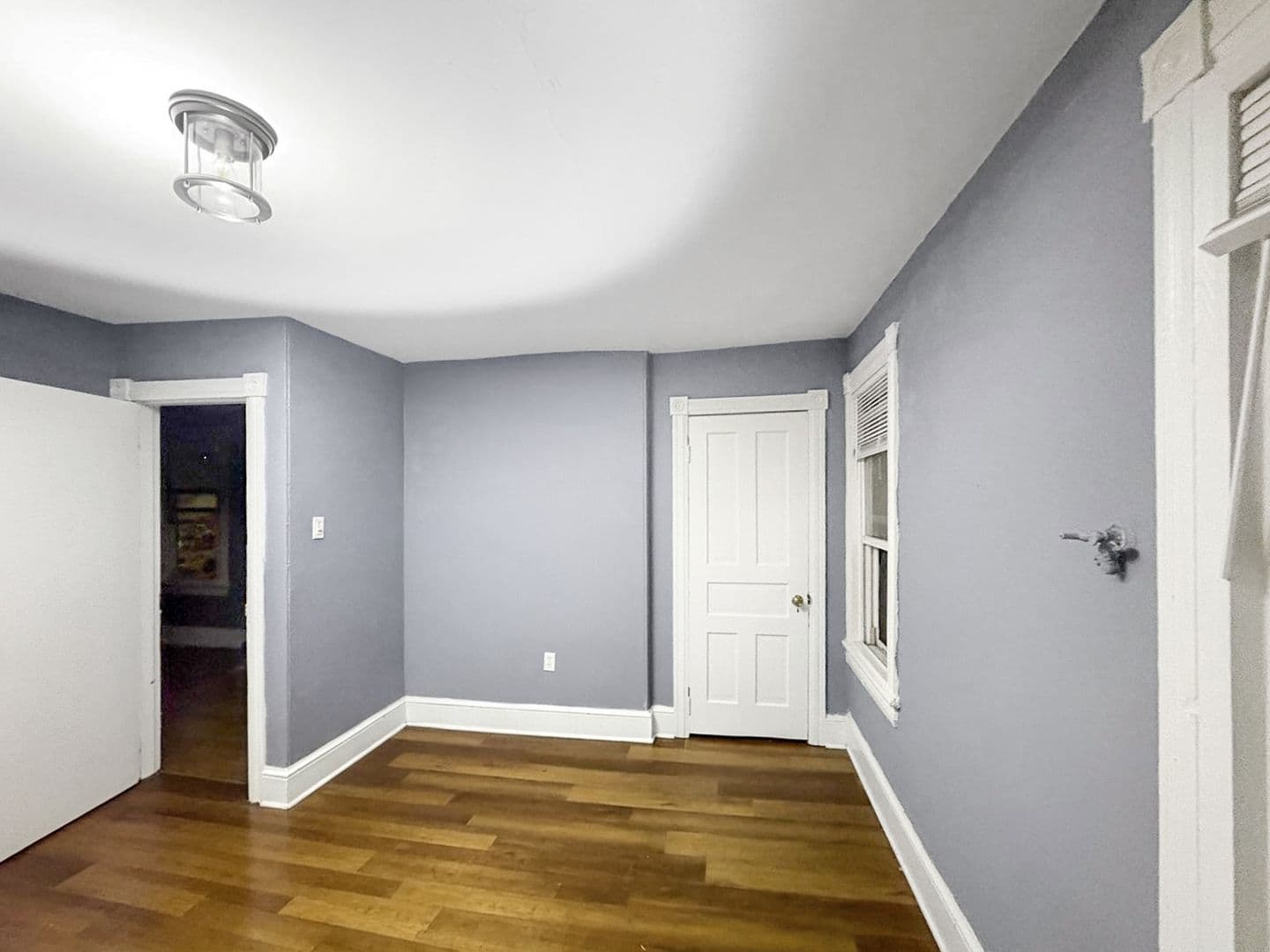 Atlantic City House: 704 N Michigan Ave