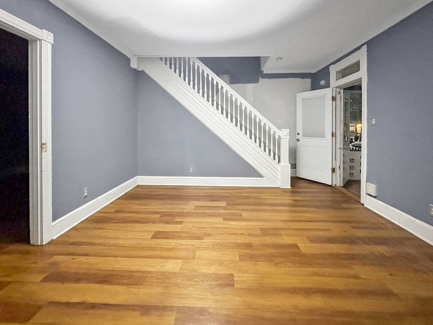Atlantic City House: 704 N Michigan Ave