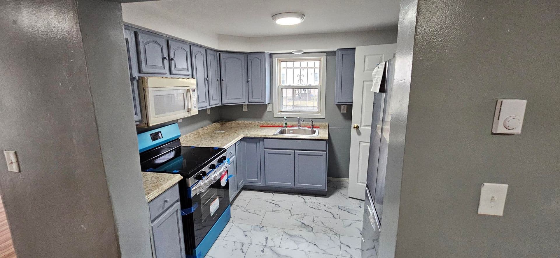 Newark Apartment: 12 N 11th St
