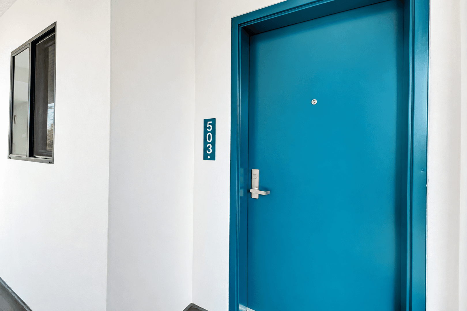 Valley Village Apartment: 5400 Carpenter Ave.