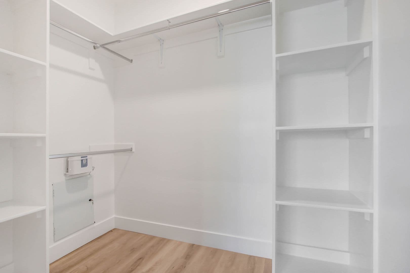 North Hollywood Apartment: 6500 Lankershim Blvd.