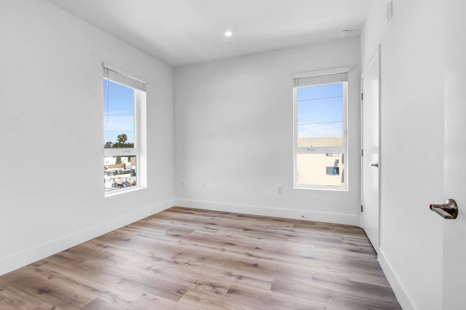 North Hollywood Apartment: 5755 Tujunga Avenue