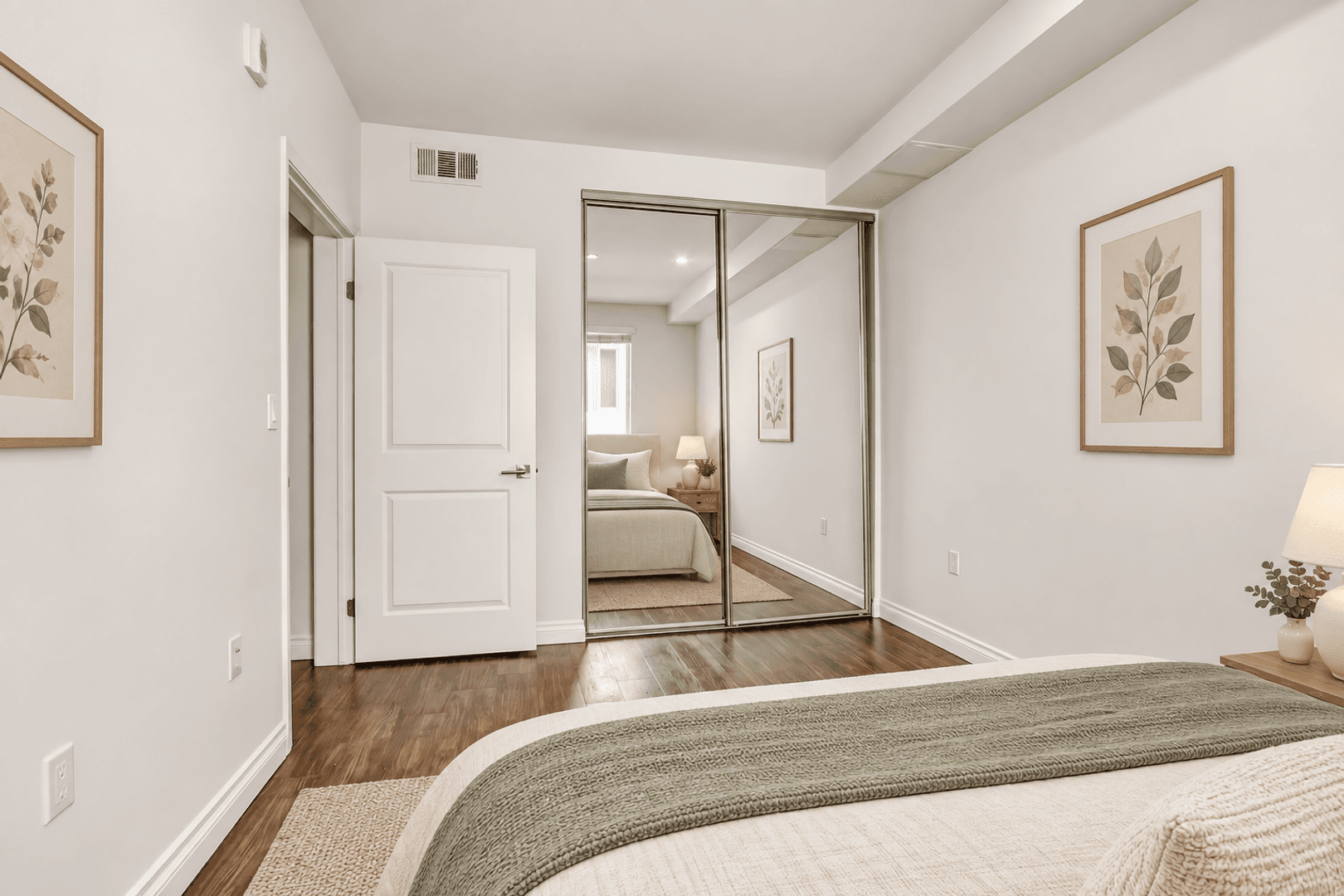 North Hollywood Apartment: 12160 Hart St