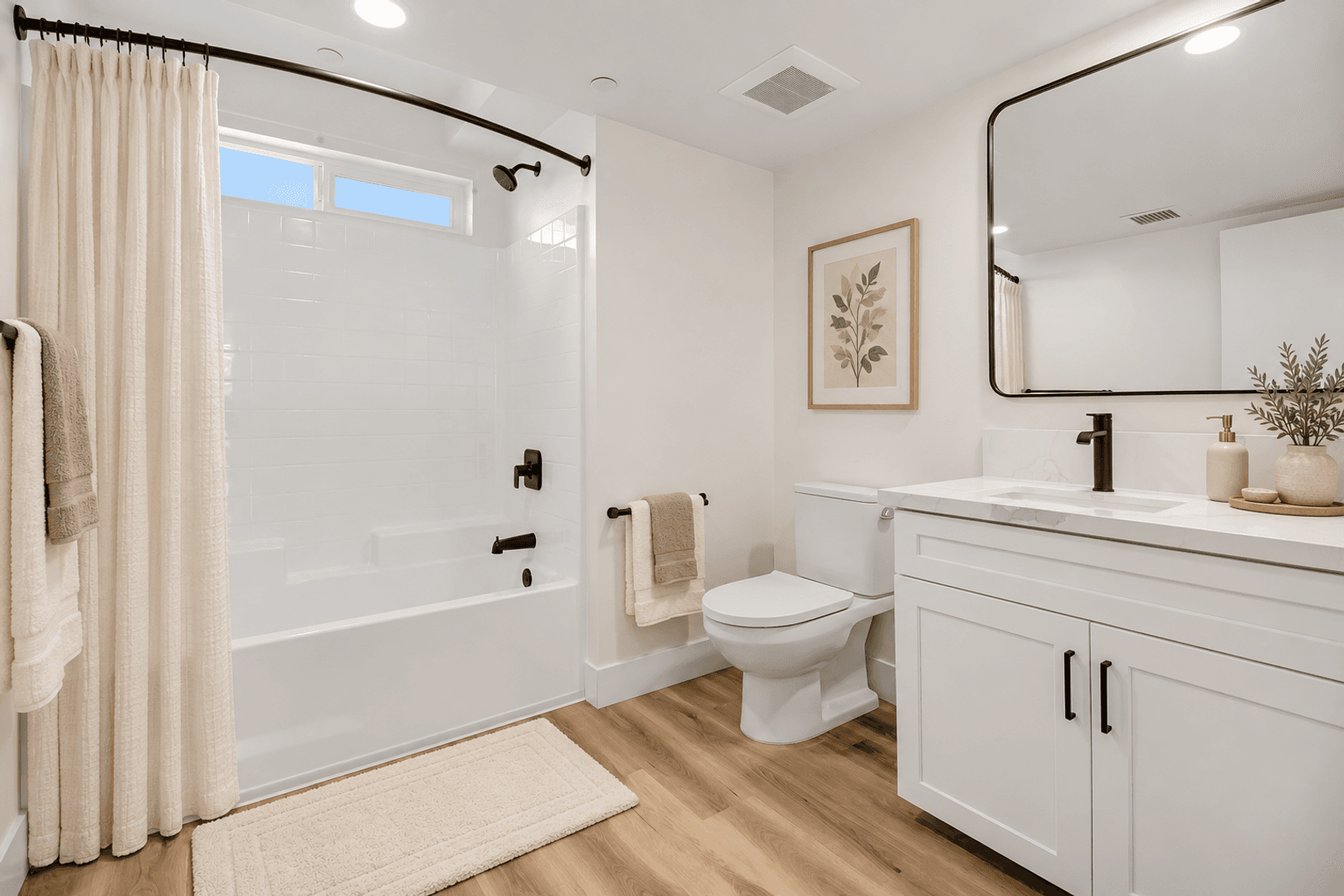 Valley Village Apartment: 5400 Carpenter Ave.