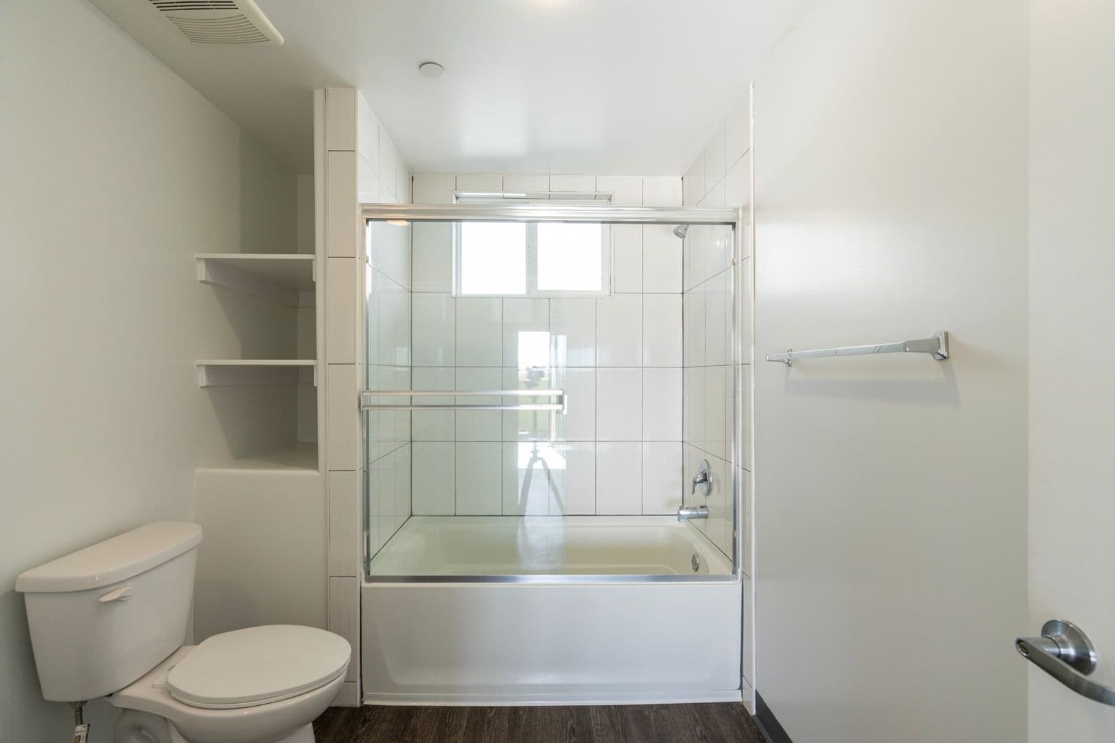North Hollywood Apartment: 12045 Keswick