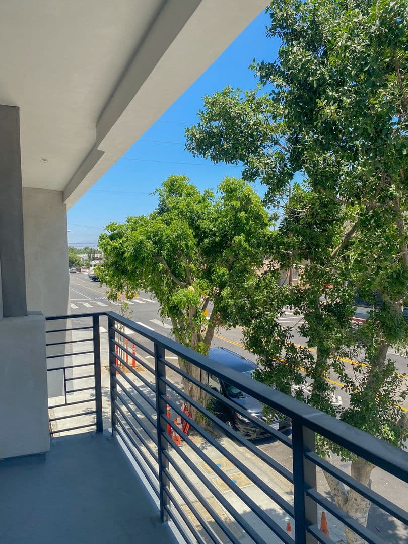 North Hollywood Apartment: 5755 Tujunga Avenue