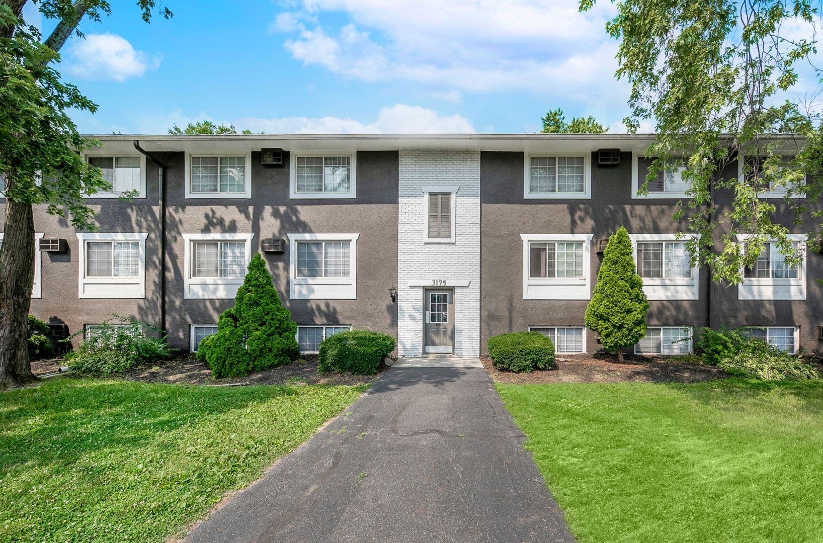 Columbus Apartment: 810 Riverview Drive
