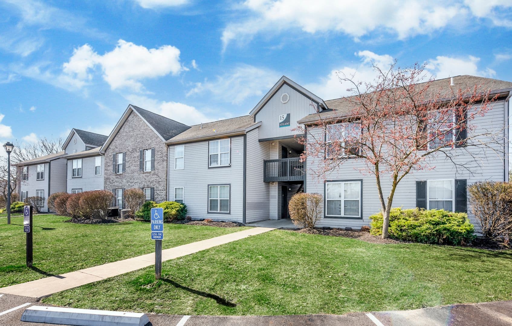 Columbus Apartment: 4711 Bay Run Dr.