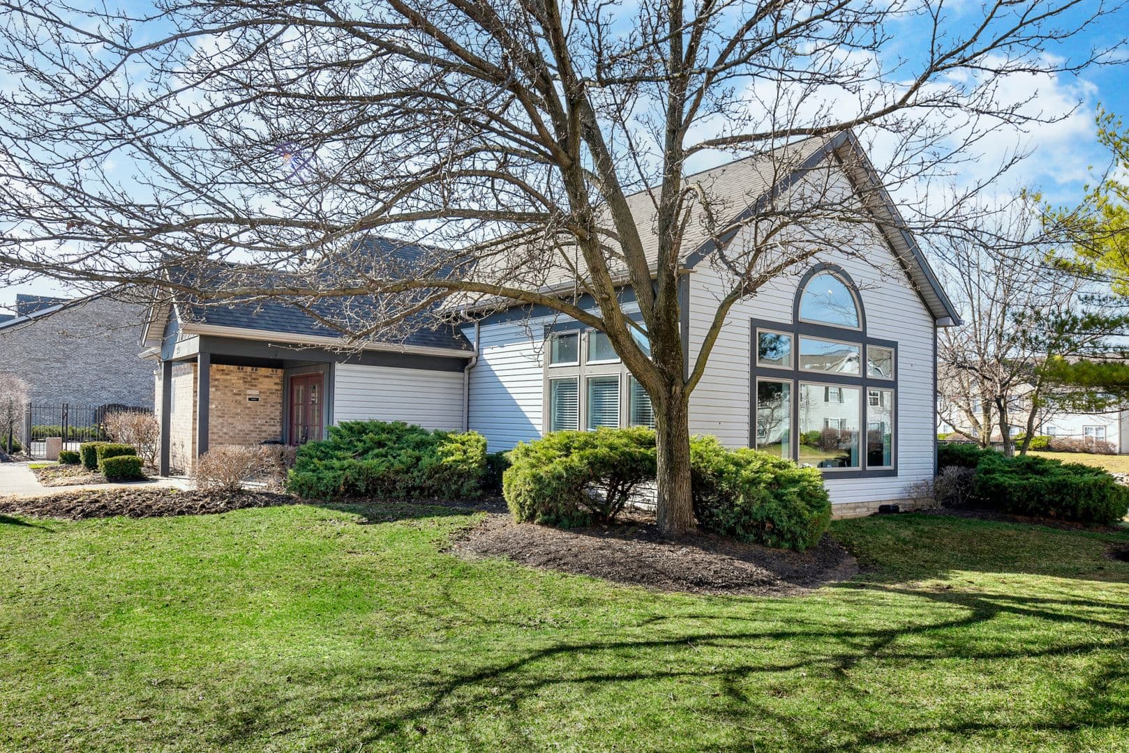 Columbus Apartment: 4711 Bay Run Dr.