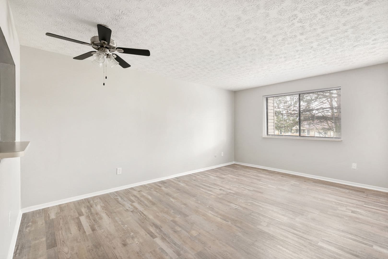 Columbus Apartment: 4979 Kingshill Drive