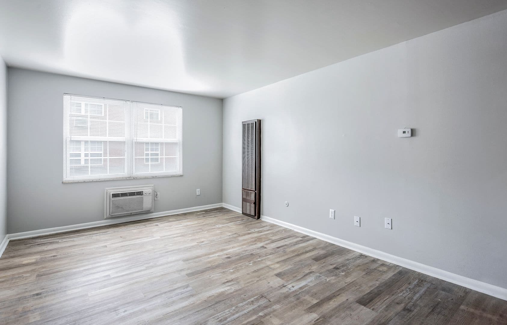 Columbus Apartment: 810 Riverview Drive