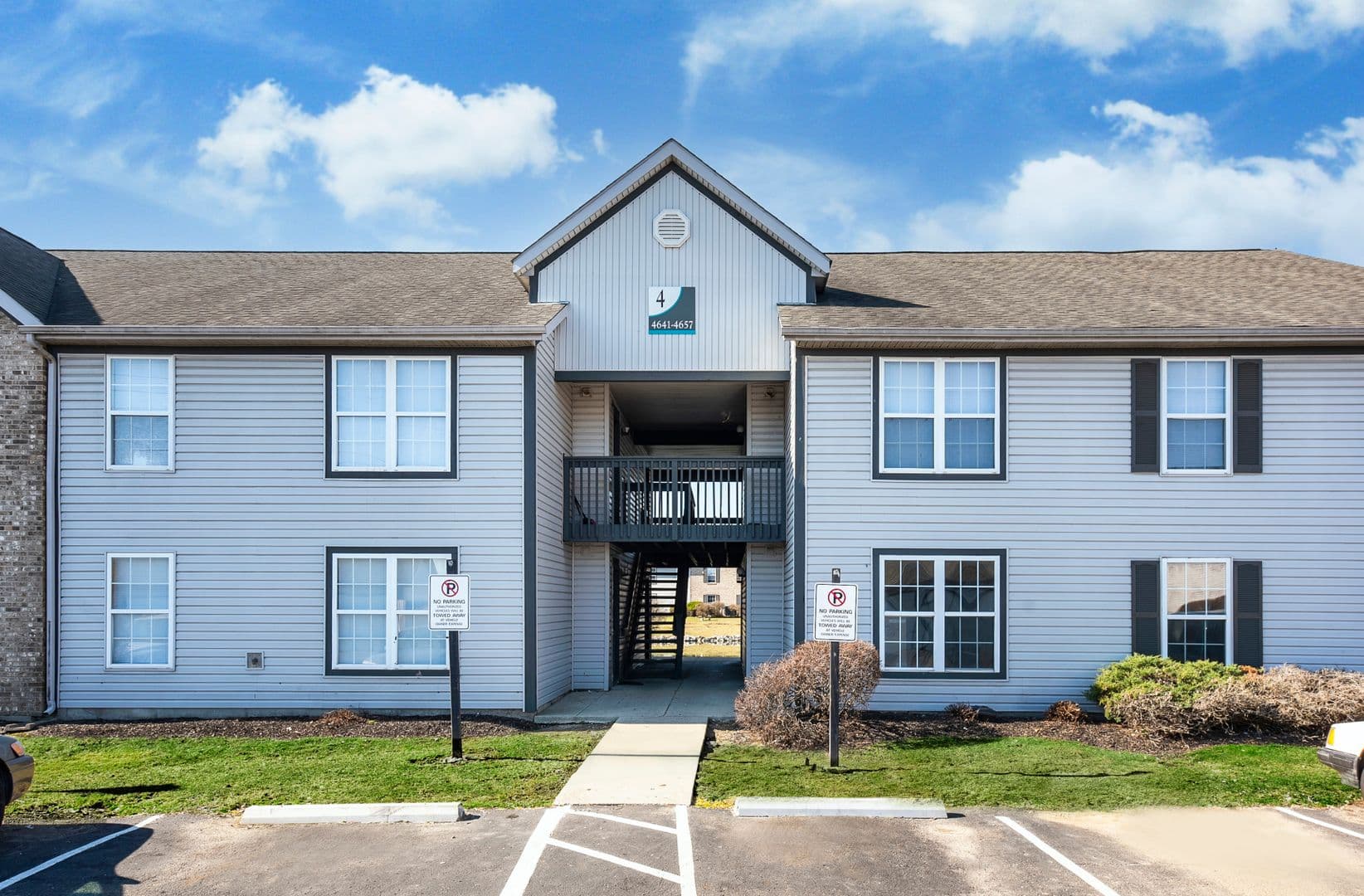 Columbus Apartment: 4711 Bay Run Dr.
