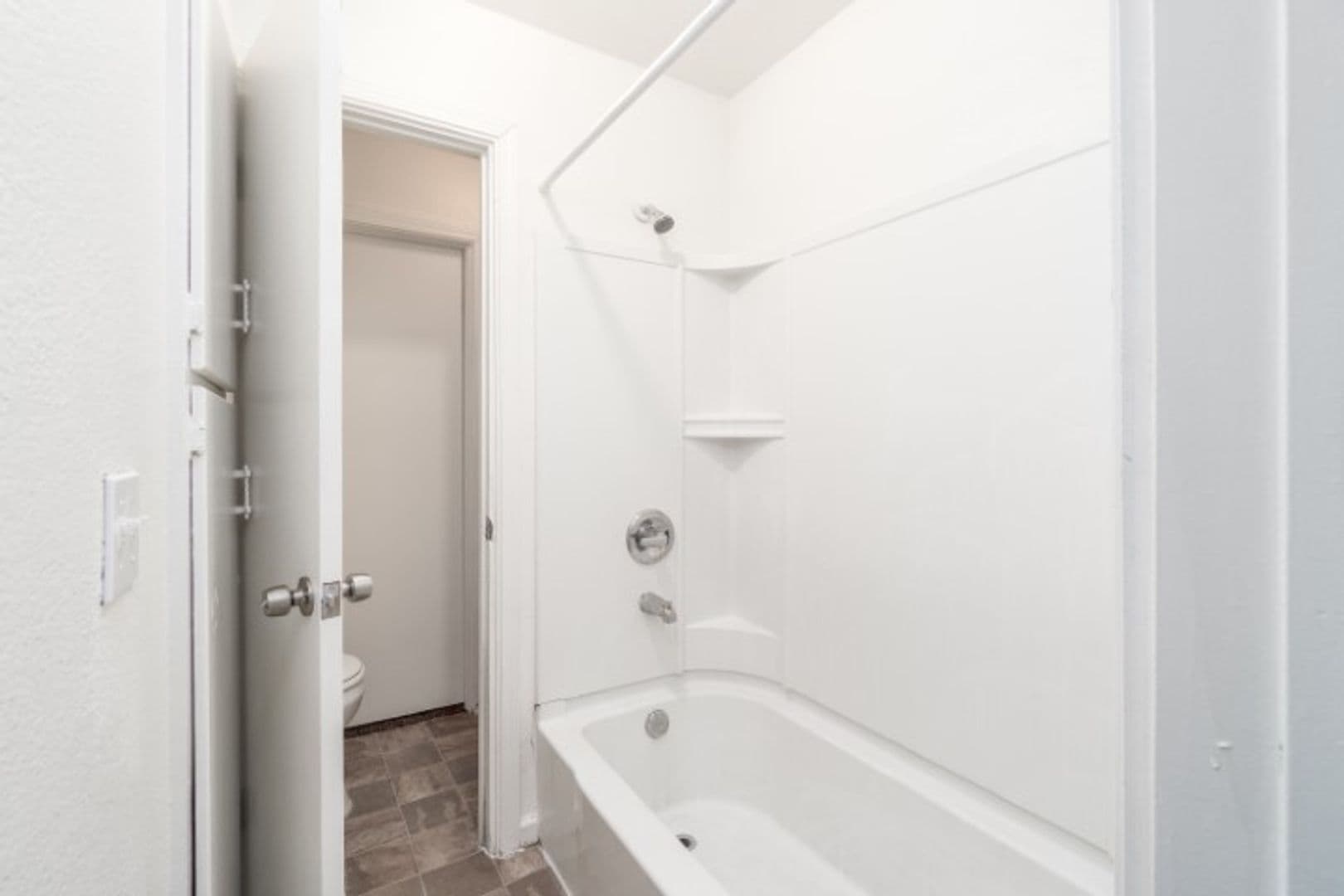 Indio Apartment: 82435 Requa Ave