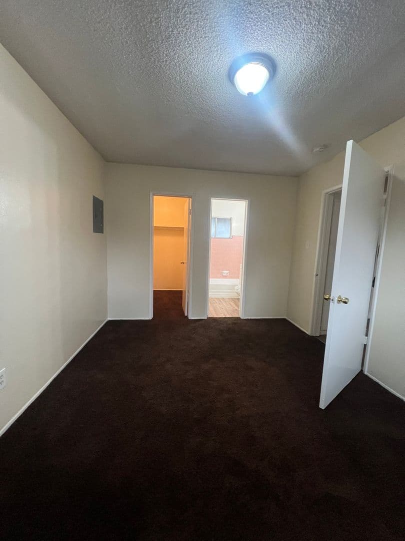 San Bernardino Apartment: 757 N. H Street