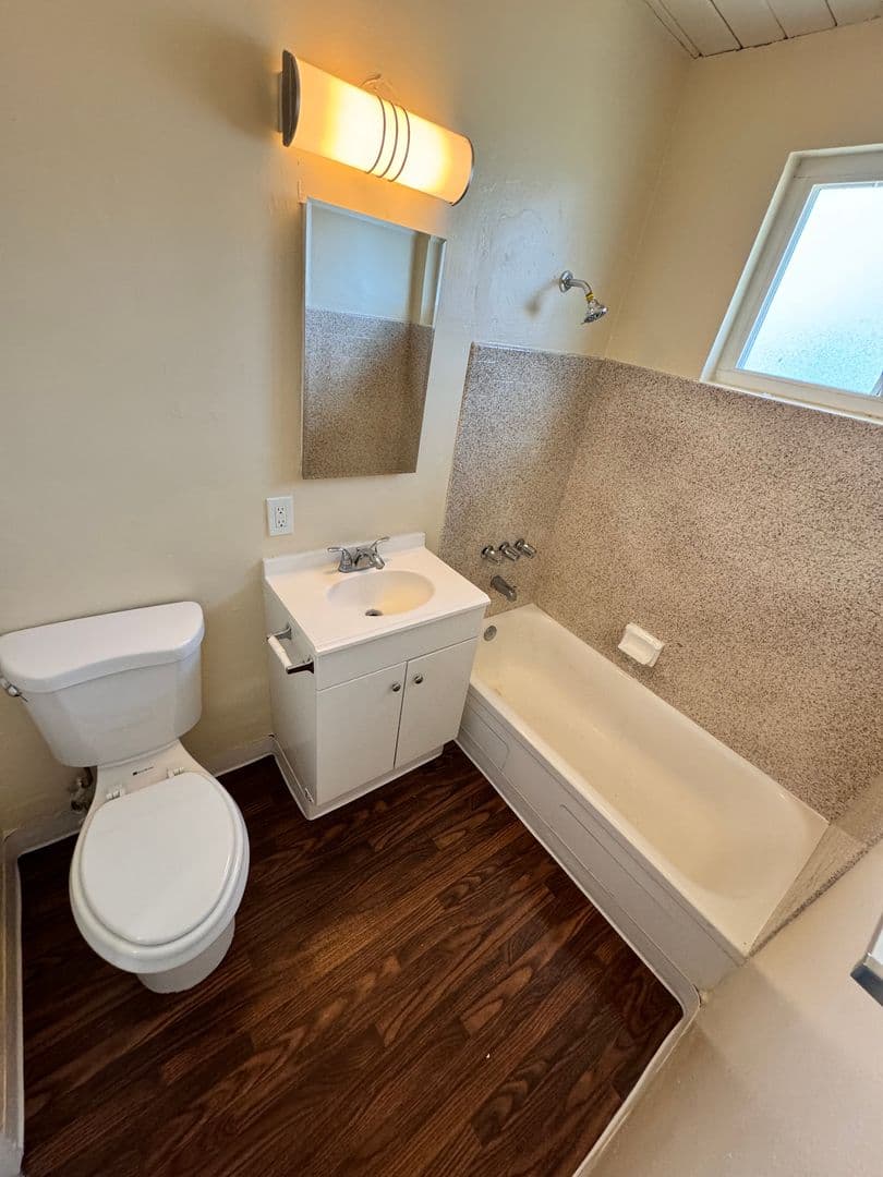 San Bernardino Apartment: 622 W. 21st Street