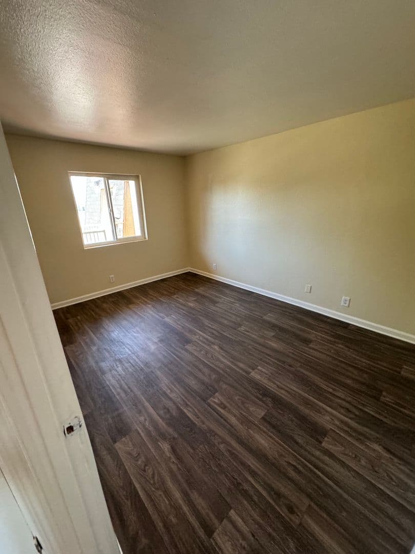 Indio Apartment: 82435 Requa Ave