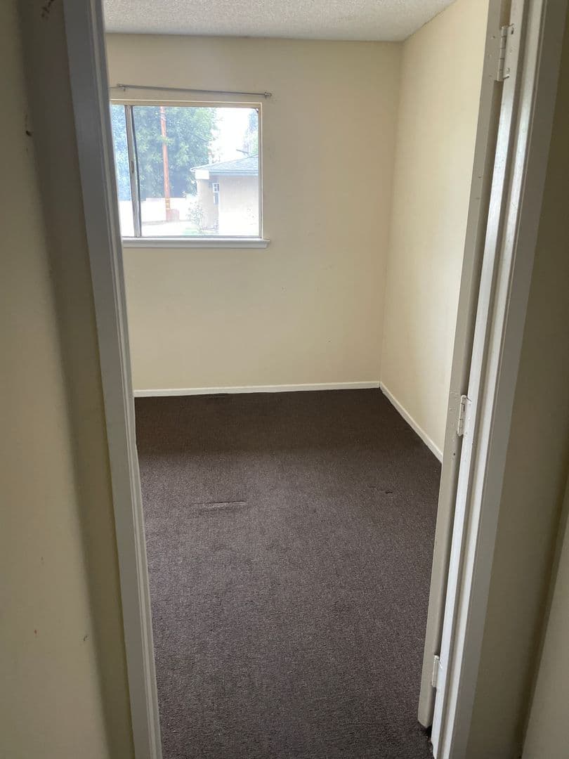 San Bernardino Apartment: 1140 W 9th St.